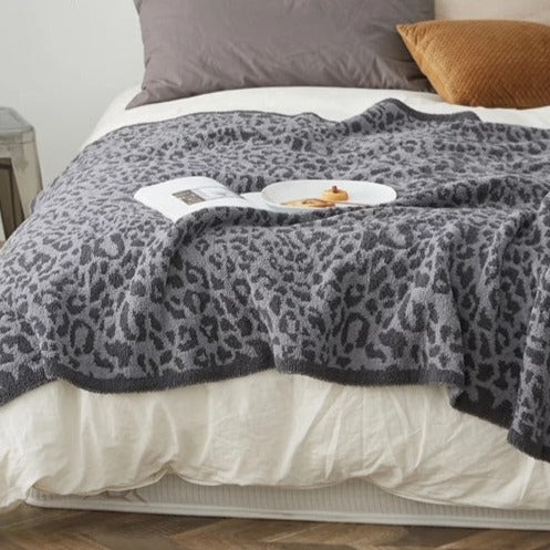 Black/Gray Leopard Luxury Blanket